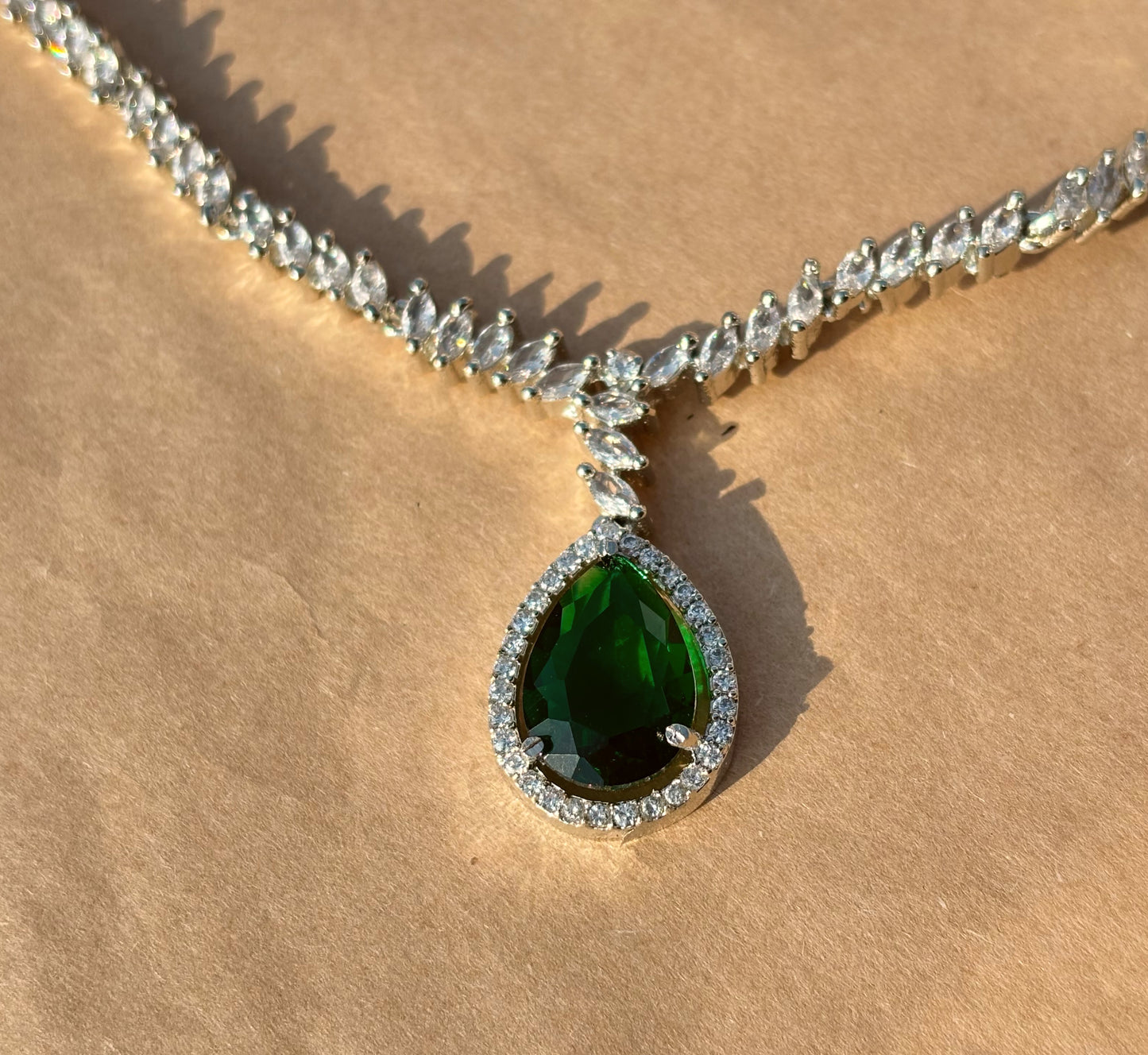 Emerald Elegance Teardrop Necklace and Earring Set