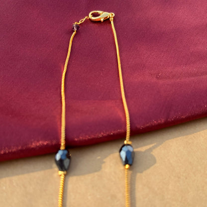 Black & White Beaded Gold-Toned Everyday Chain
