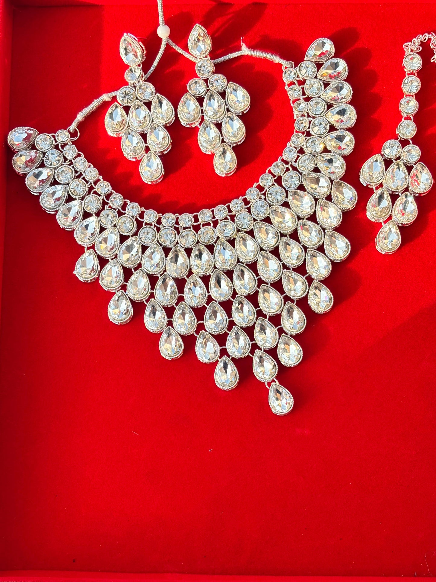 Royal White Pear-Cut Polki Kundan Bridal Jewellery Set