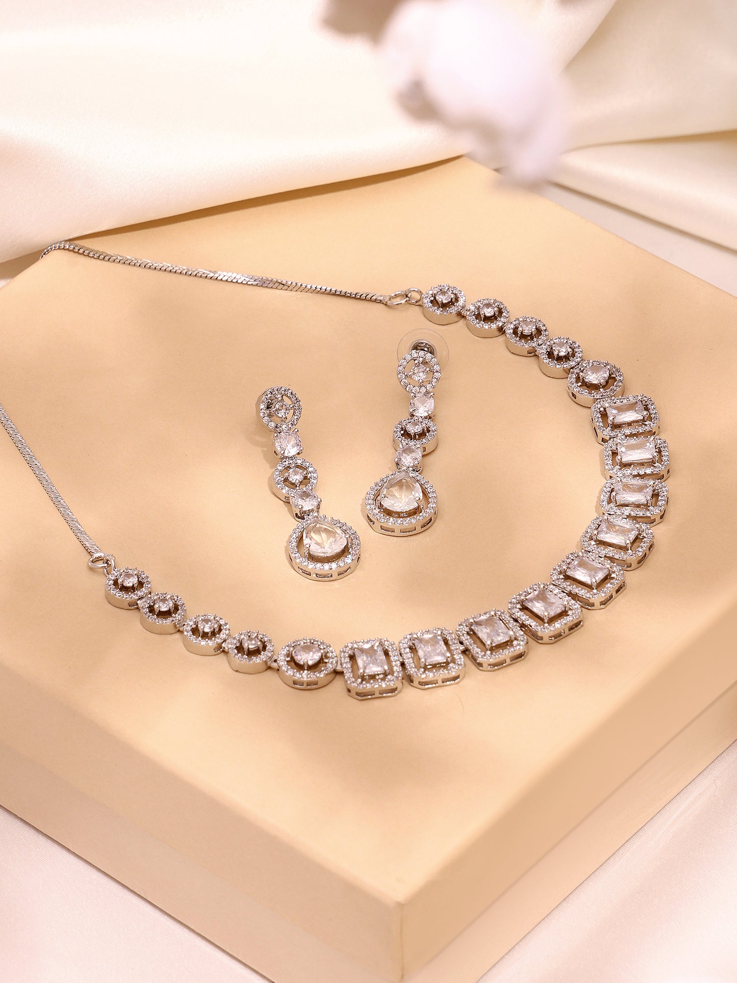 White Cubic Zirconia Sparkle Rhodium-Plated Jewellery Set