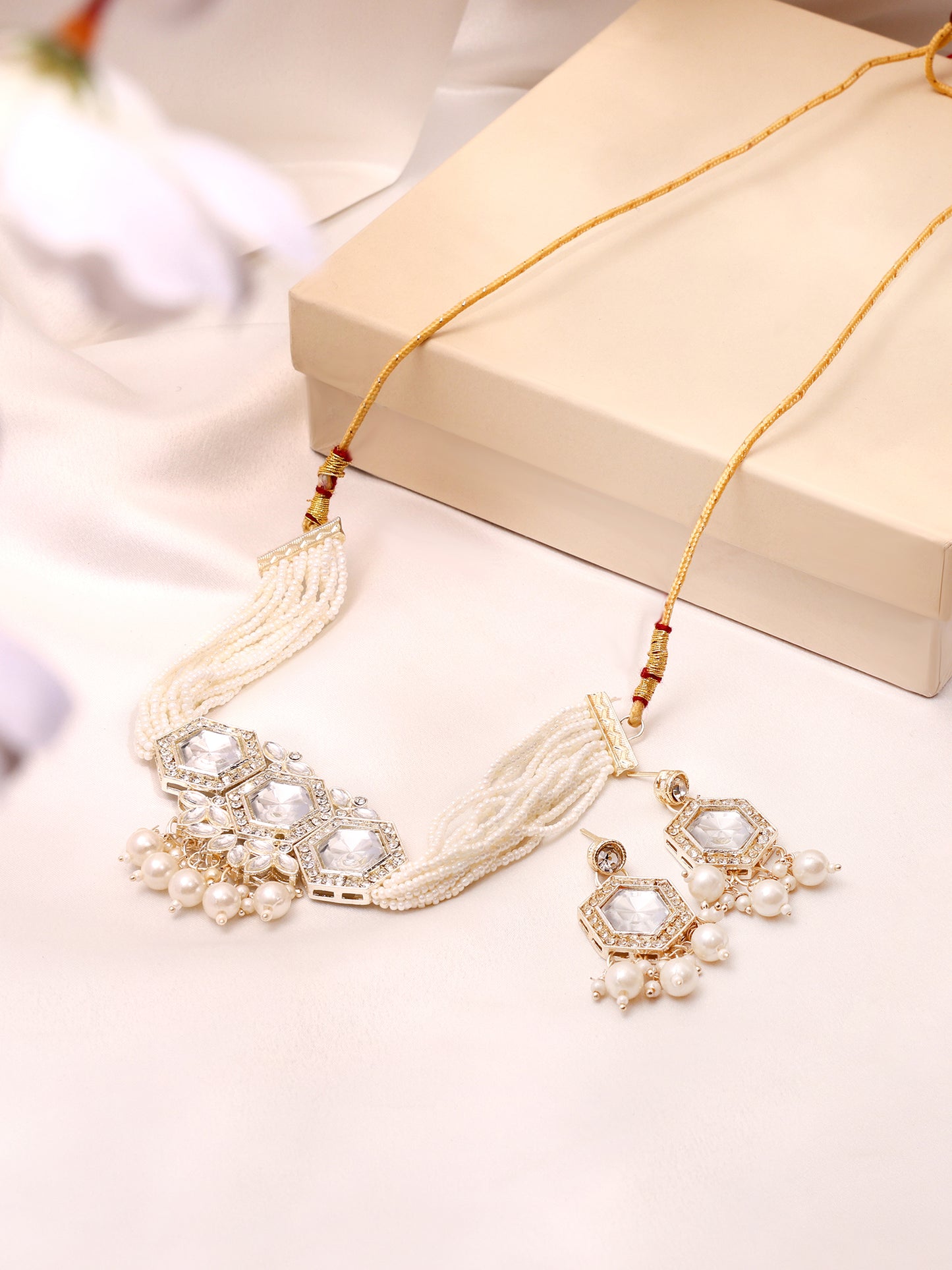 Pearl Strand & White Kundan Hexa Statement Jewellery Set