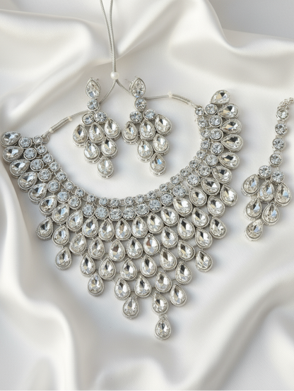 Royal White Pear-Cut Polki Kundan Bridal Jewellery Set
